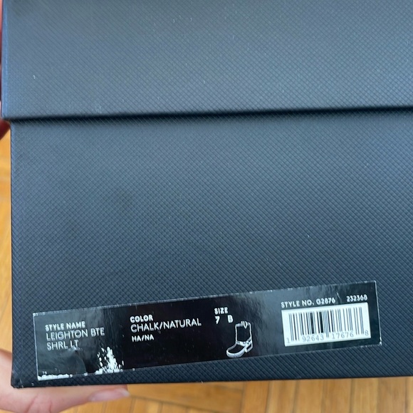 NEW COACH LEIGHTON LEATHER ANKLE BOOTS CHALK, SZ 7B - Picture 9 of 9